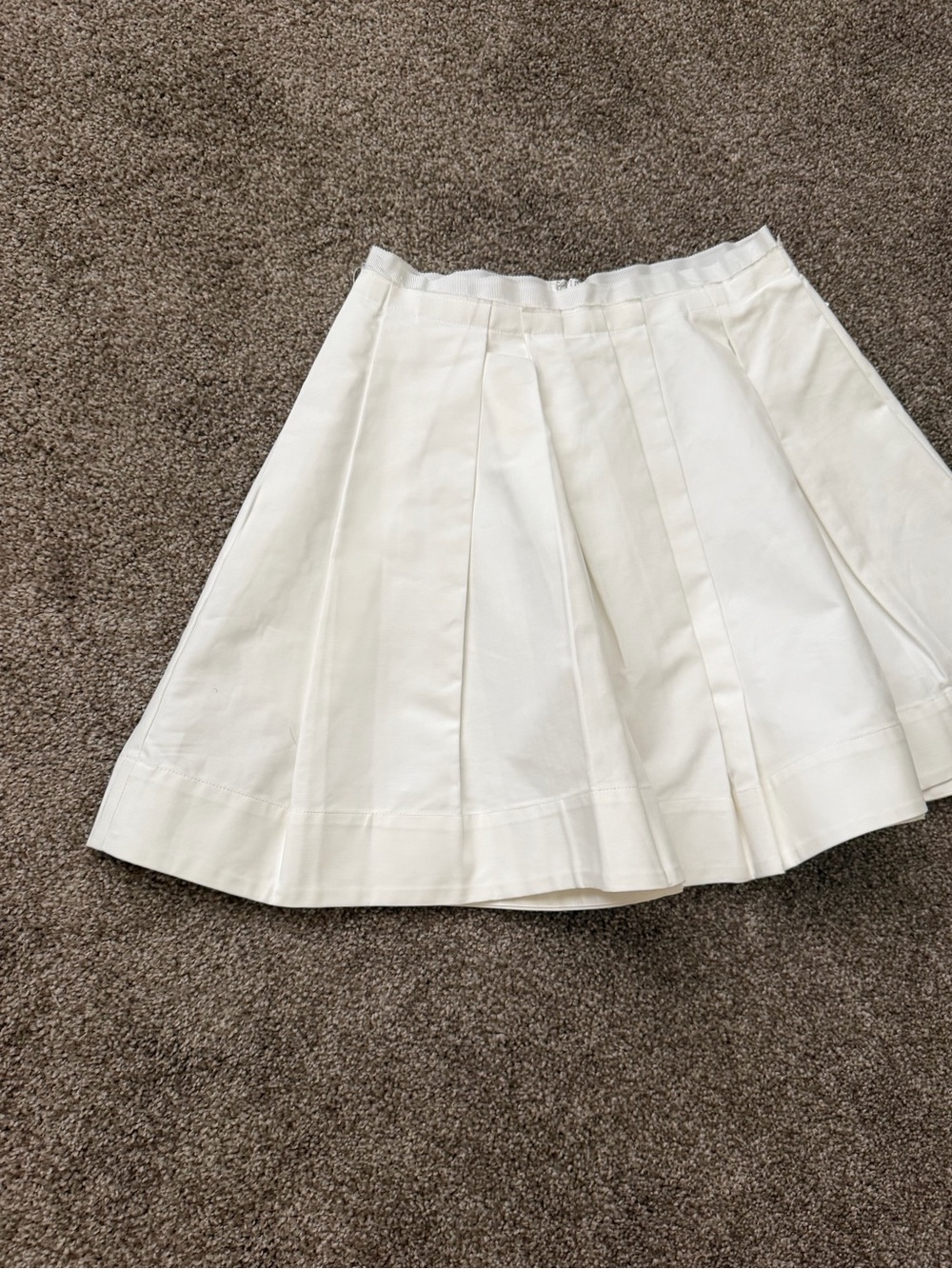 Astr White Pleated Mini Skirt - Picture 5 of 9